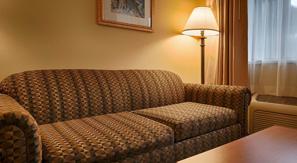 Oakridge Inn & Suites Eksteriør bilde