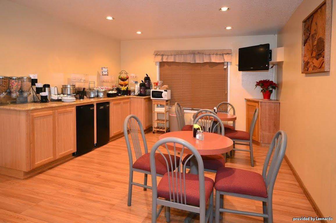 Oakridge Inn & Suites Restaurant bilde